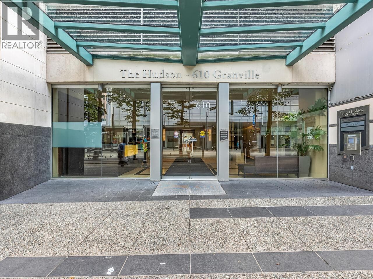 1710 610 GRANVILLE STREET photo 3