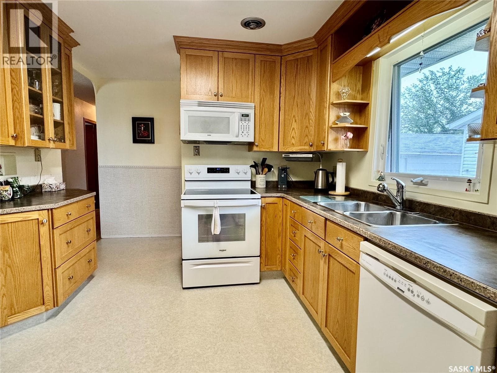 308 Scott STREET photo 3