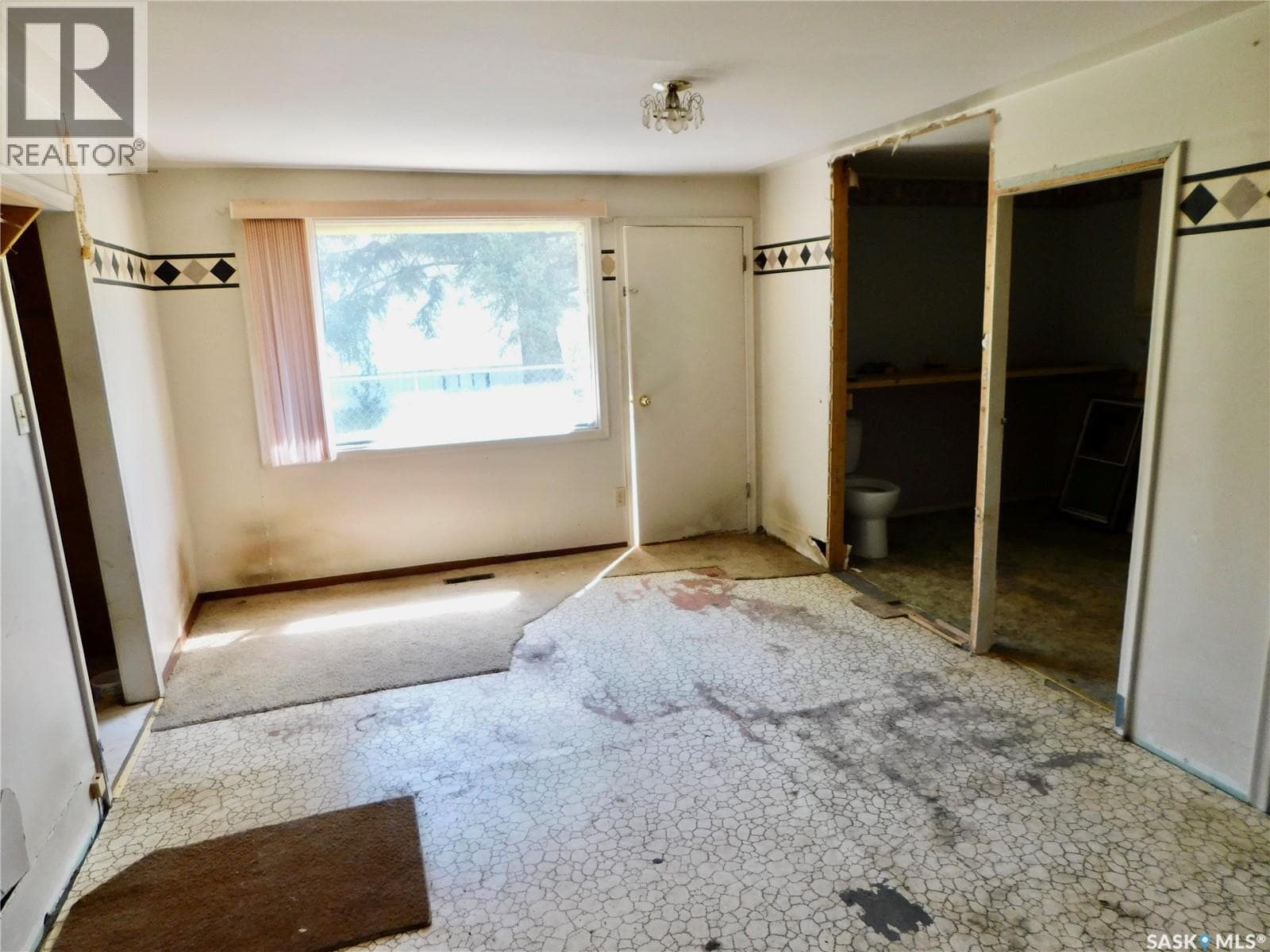 410 6th AVENUE E — photo 2