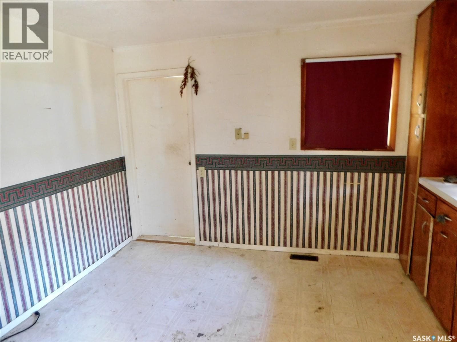 410 6th AVENUE E — photo 5