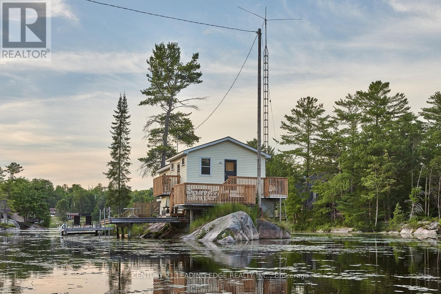 3402 ISLAND 340 photo 2