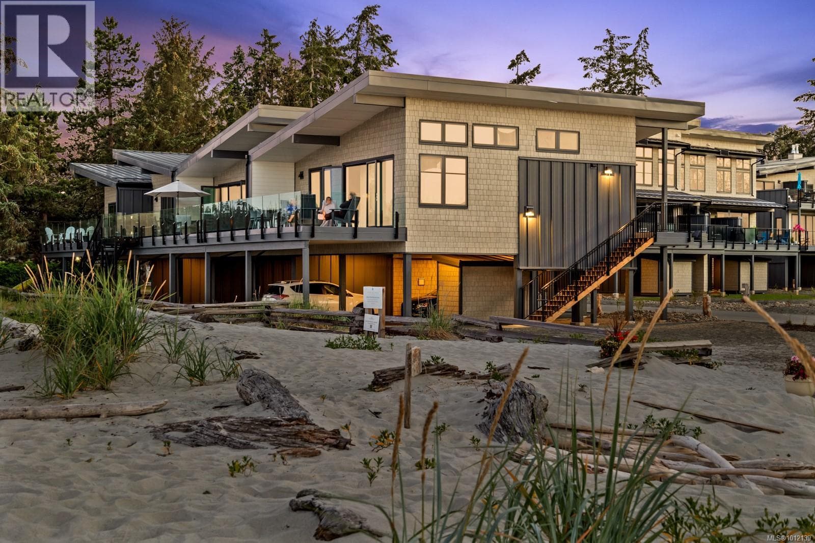 2 bed 2 bath single family at 19 9022 Clarkson Ave — $1,425,000
