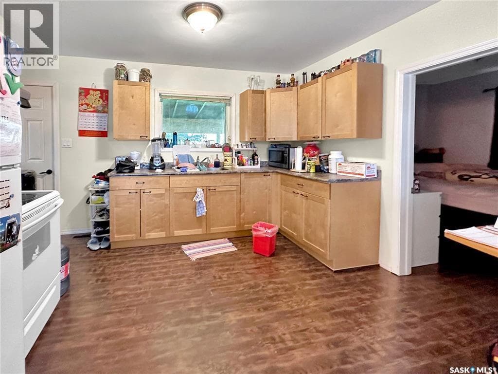 121 Allan AVENUE — photo 4