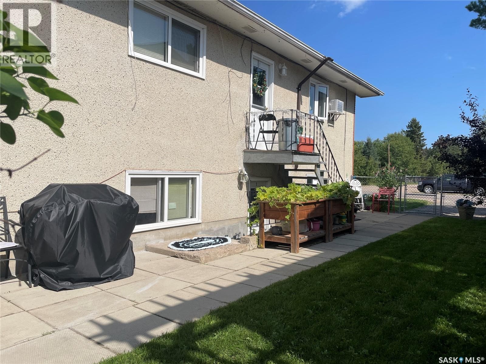 110 7th AVENUE S — photo 4