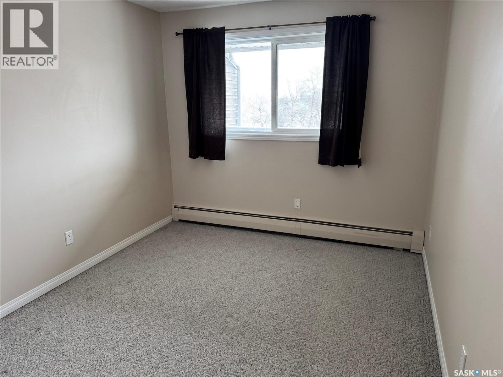 306 1808 EAGLESHAM AVENUE — photo 4