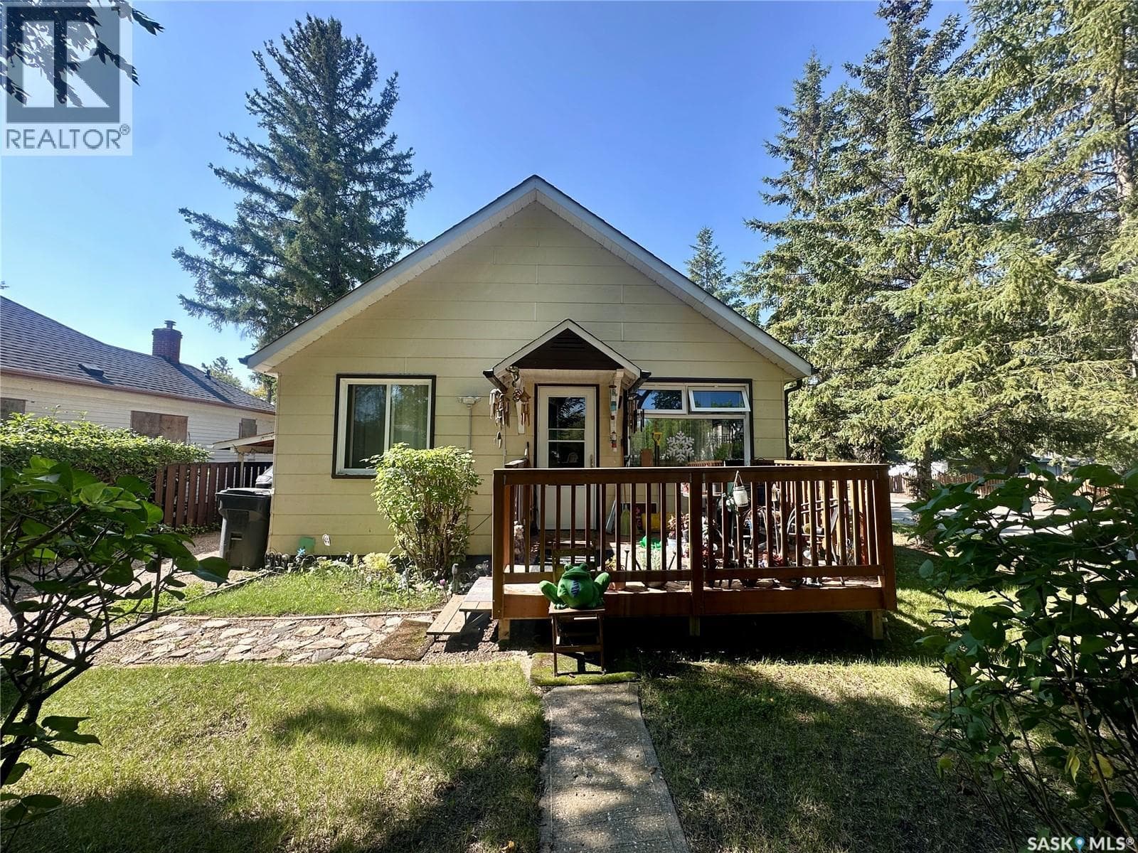 346 Cotter STREET — photo 2