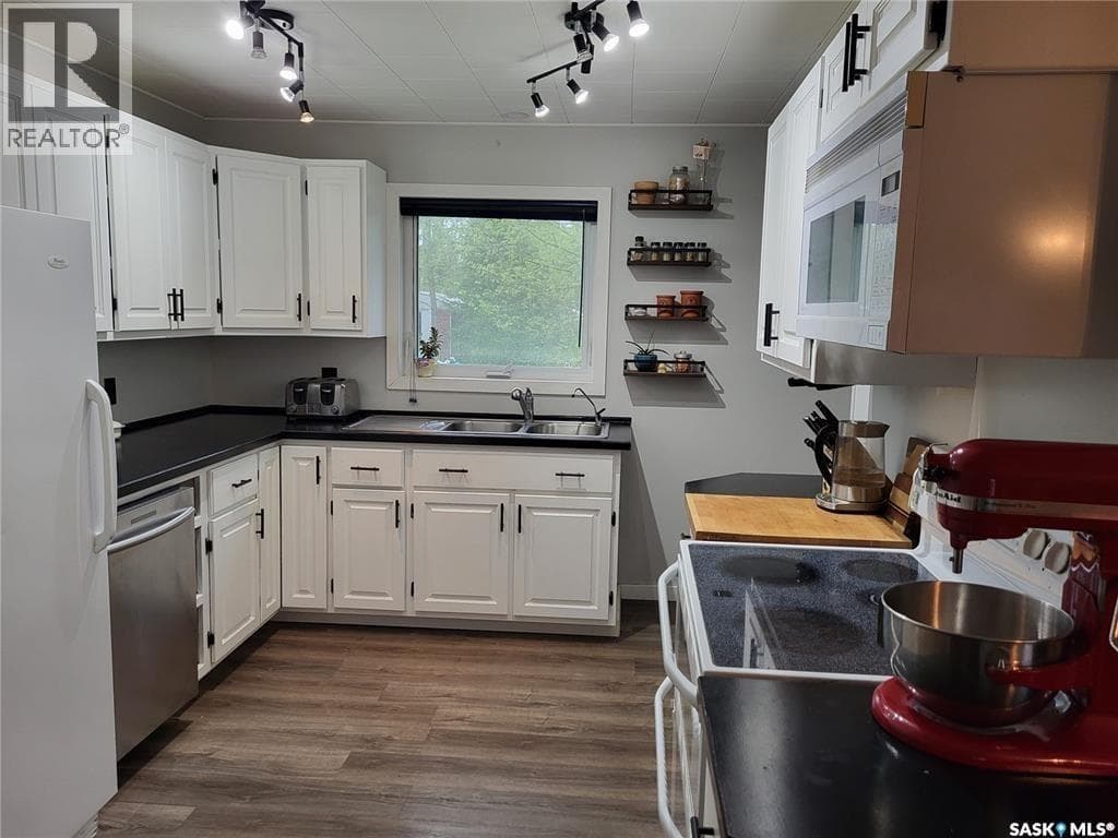 713 Beharrel STREET — photo 3