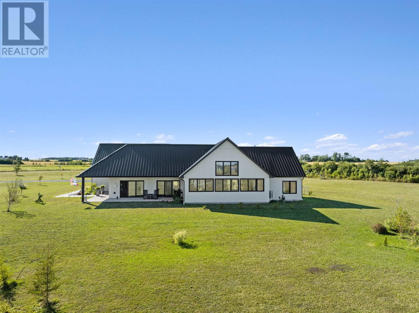 127 Thompson Shore Road photo 3