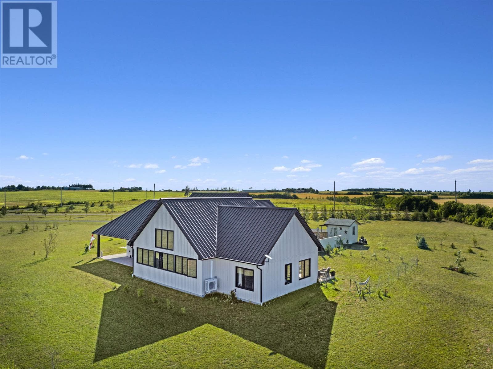 127 Thompson Shore Road photo 4