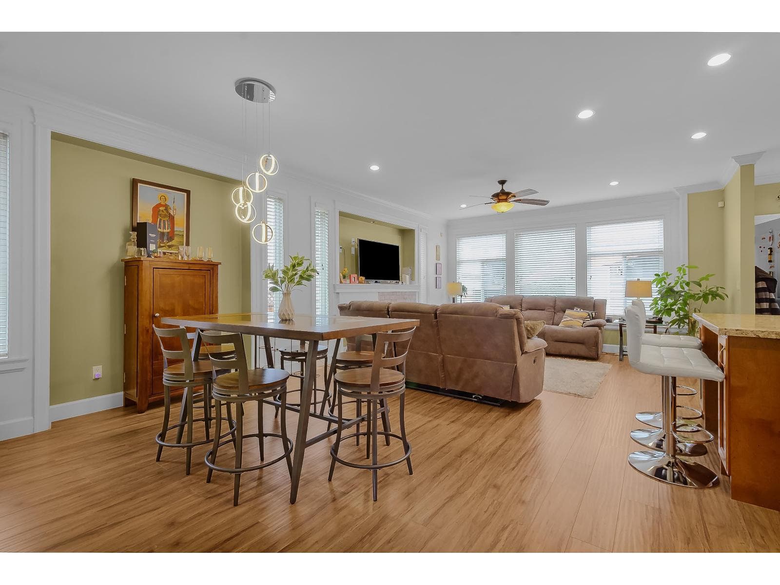 19913 72 AVENUE photo 4