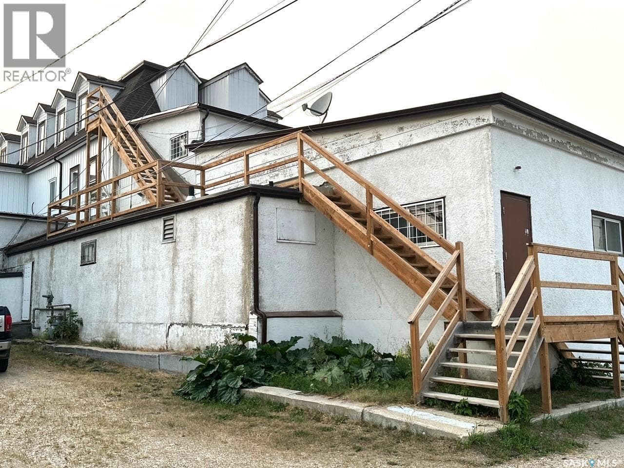 102 Churchill STREET — photo 3