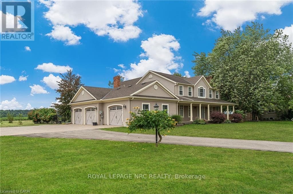 915 QUEENSTON ROAD S photo 3