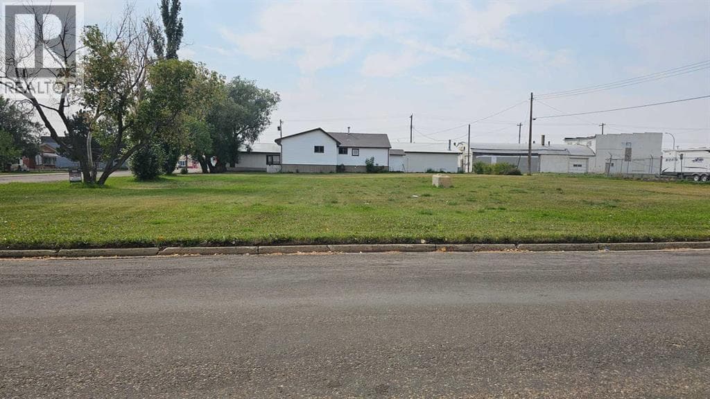 5010 52 Street — photo 3