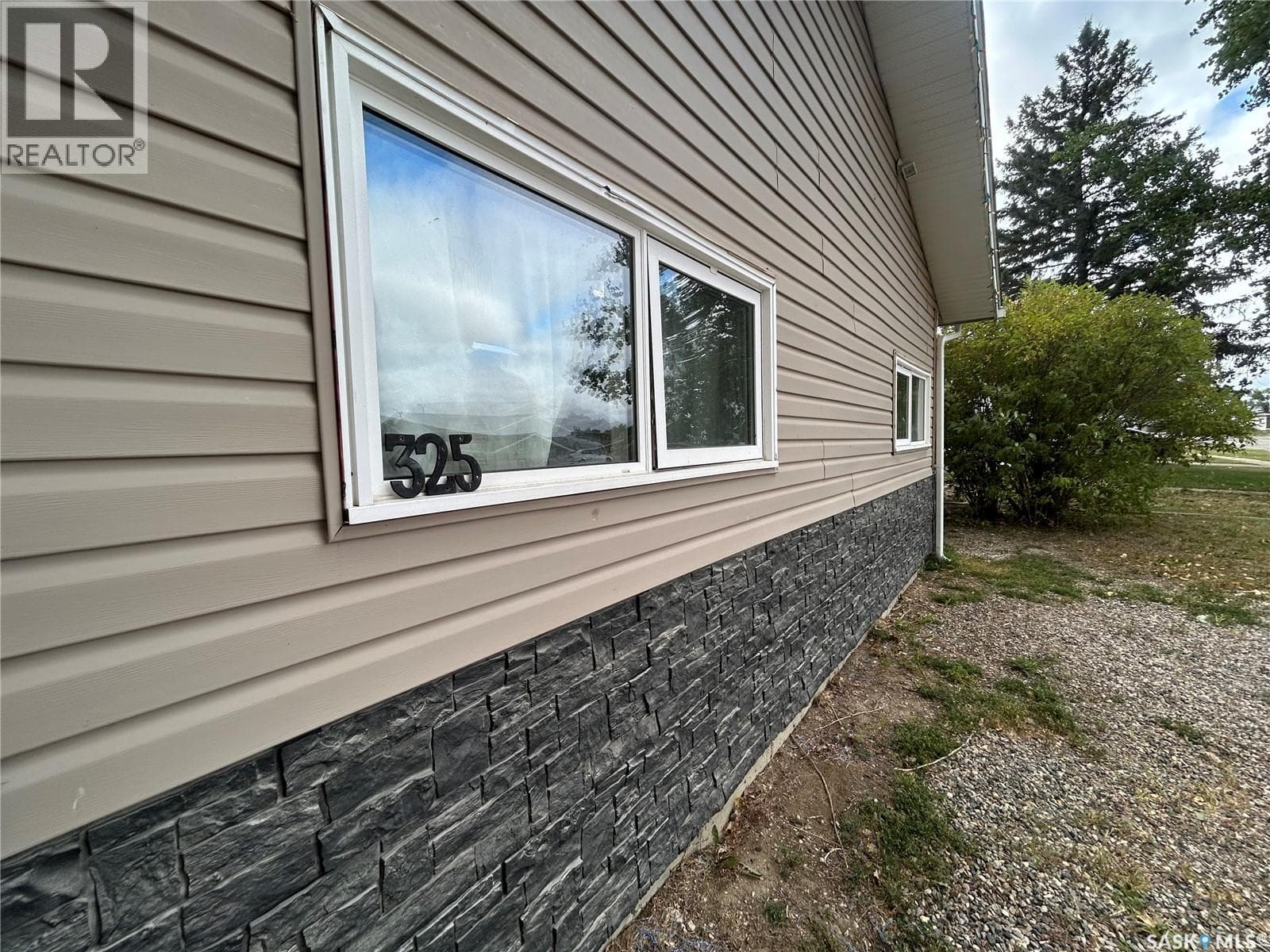 325 White STREET — photo 4
