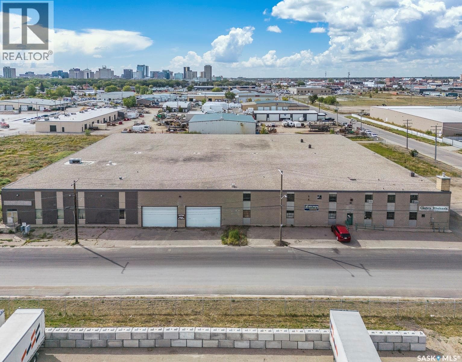 1600 ELLIOTT STREET — photo 2