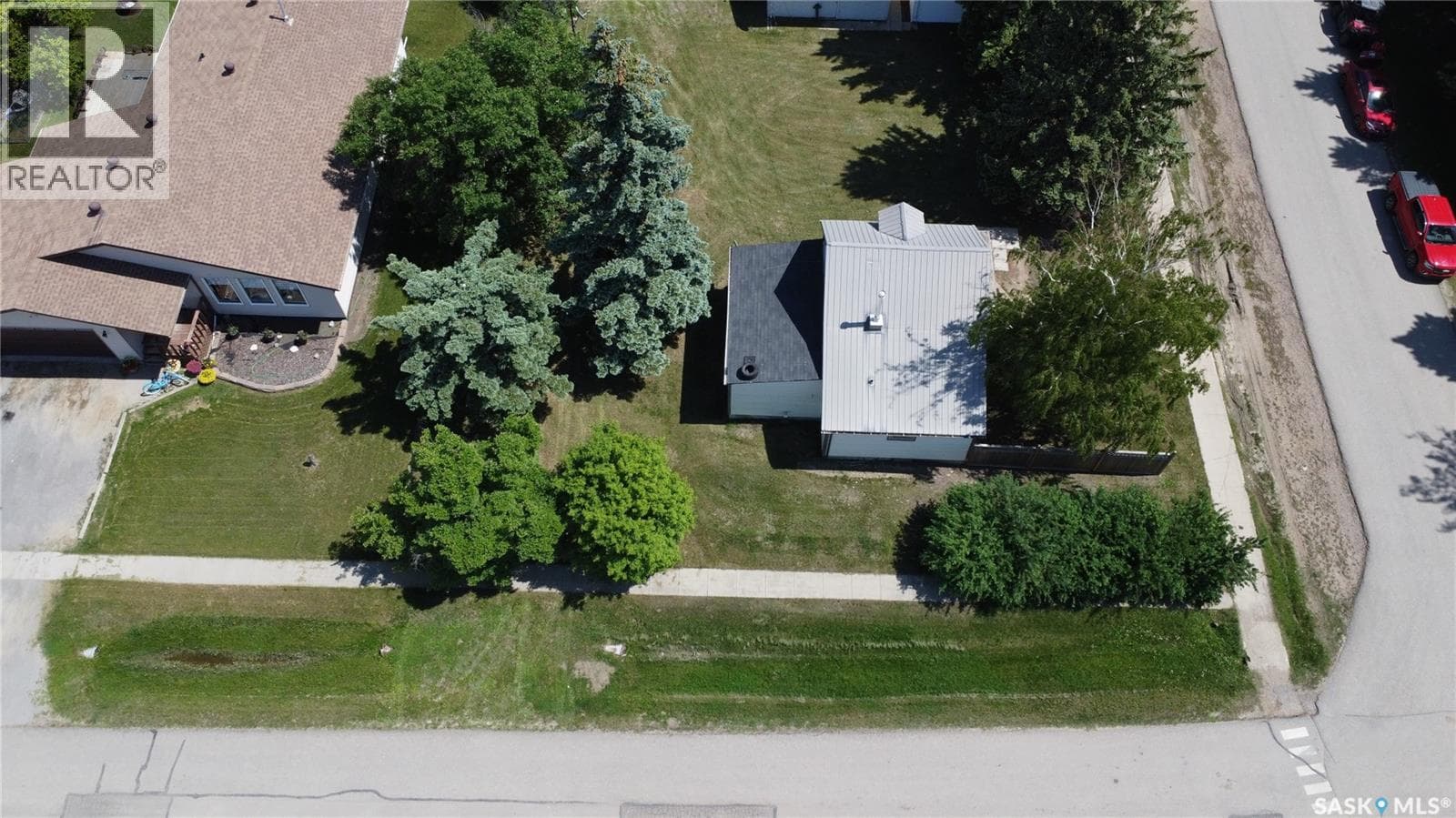 307 Missouri AVENUE — photo 2