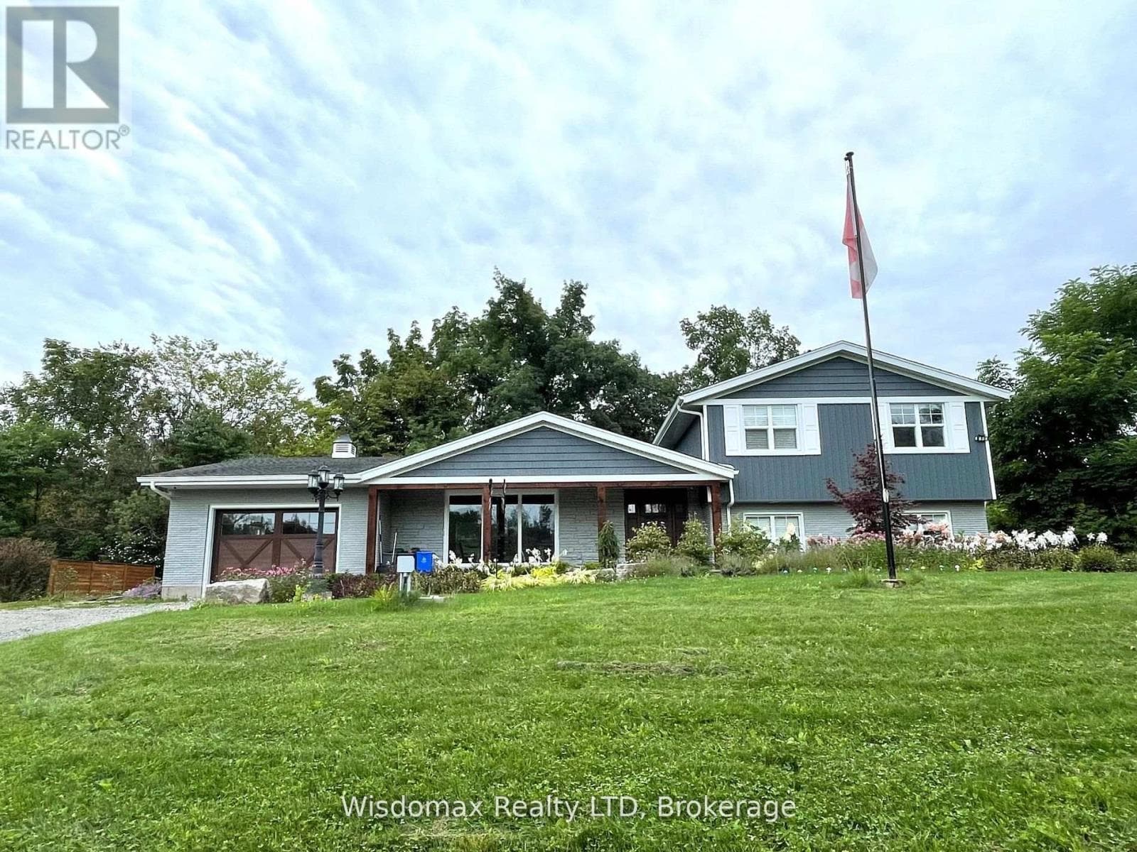 341 LAKESHORE ROAD photo 2