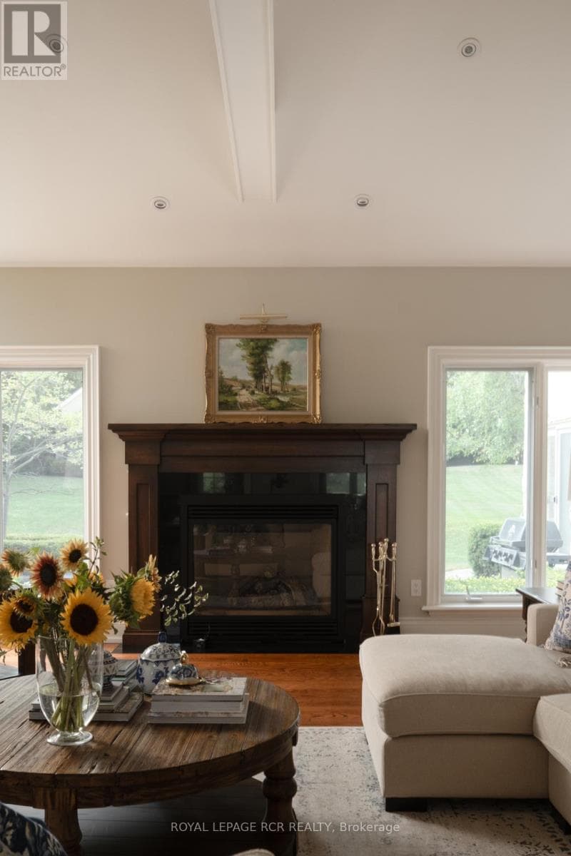 84 KENNEDY ROAD photo 5