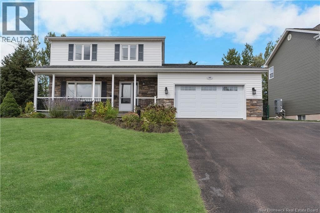 3 bed 3 bath single family at 409 Gaspe Street — $525,000