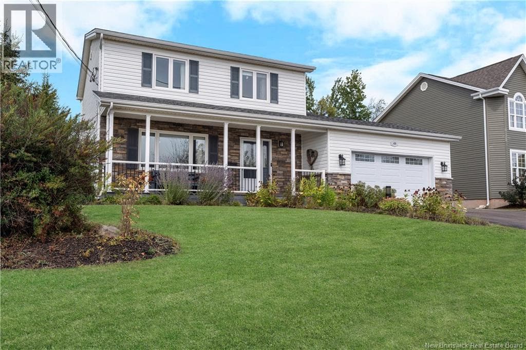 409 Gaspe Street photo 3