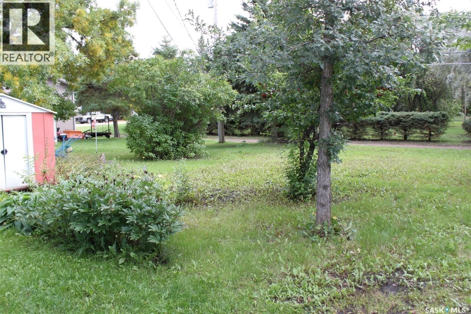 310 1st AVENUE W — photo 3