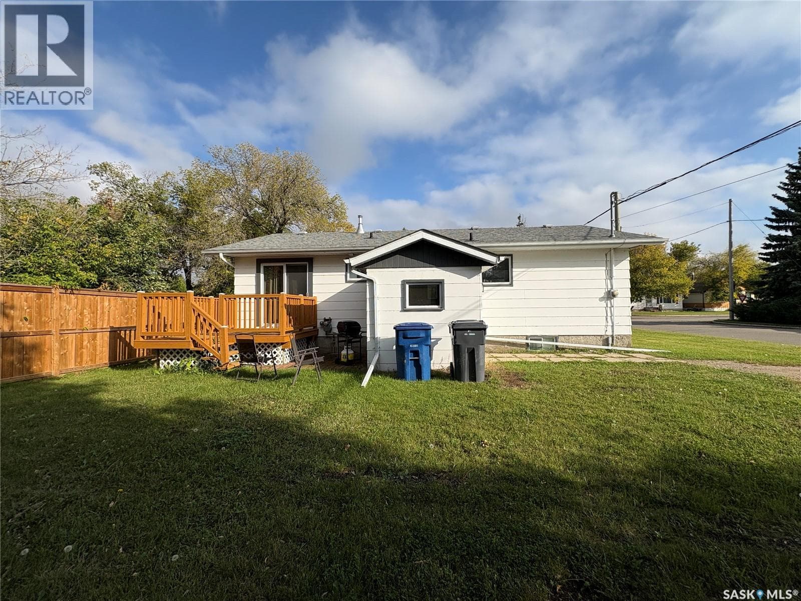 302 Pitt STREET — photo 4