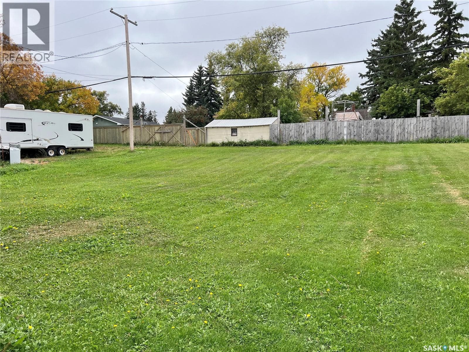 111 Railway AVENUE N — photo 4