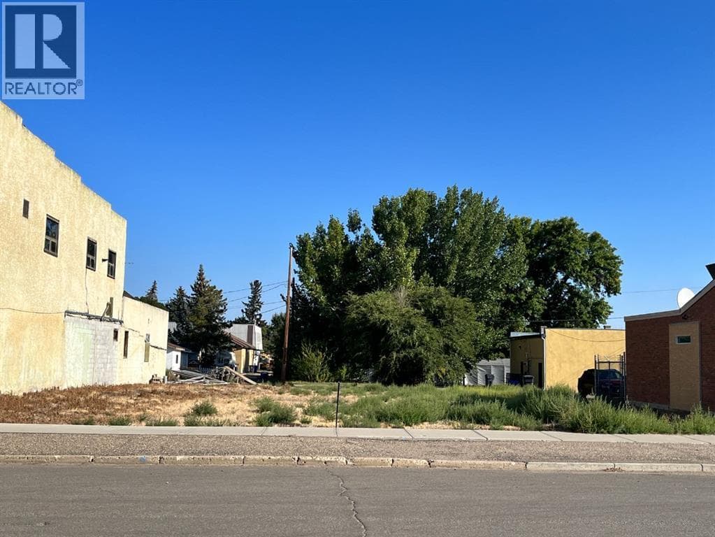 212 5th Avenue W