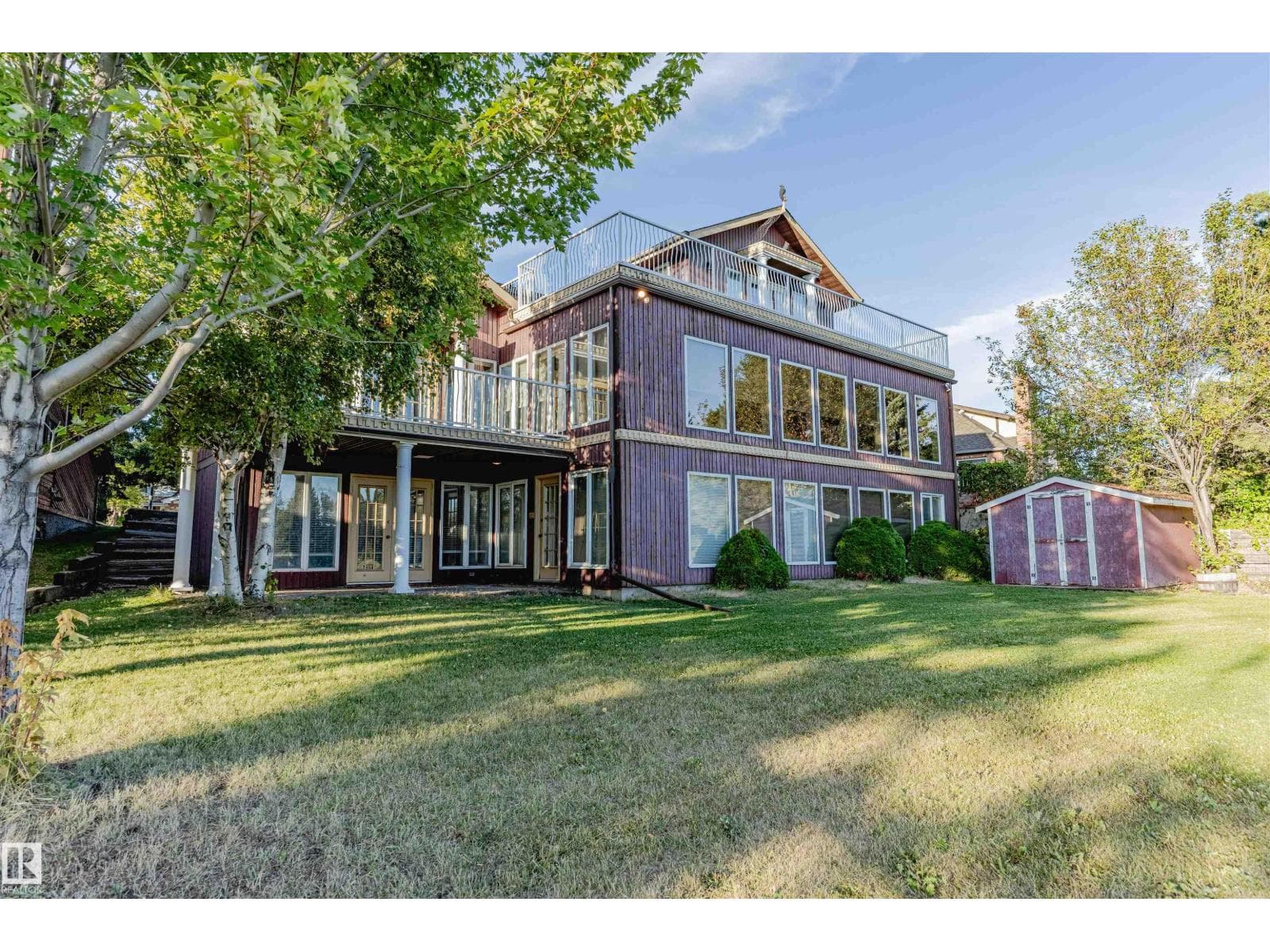 4 bed 4 bath single family at 1602 106 ST NW — $975,000