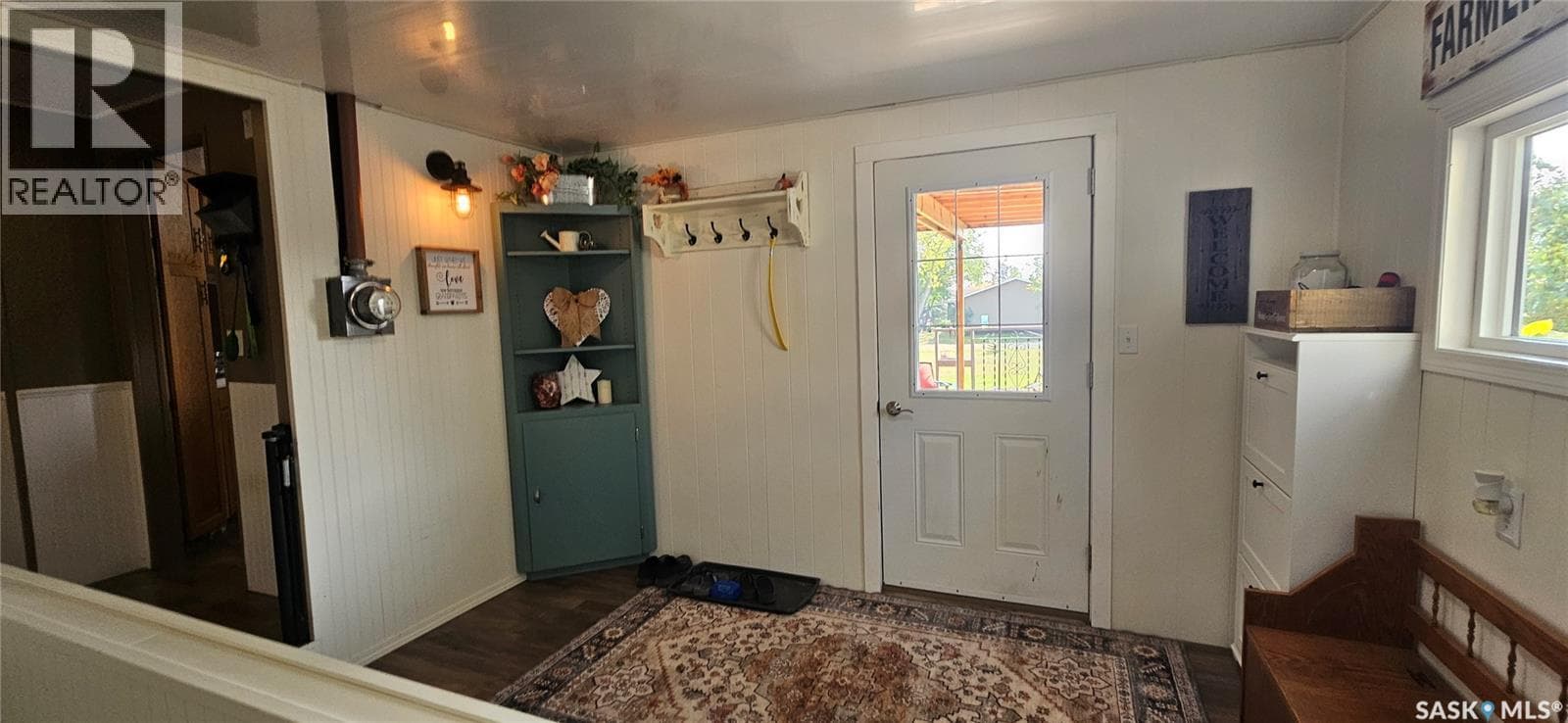 1204 Dominion STREET photo 4