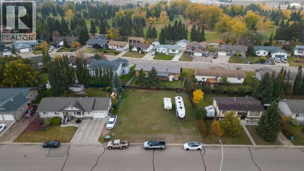 18 Mackenzie Drive — photo 2