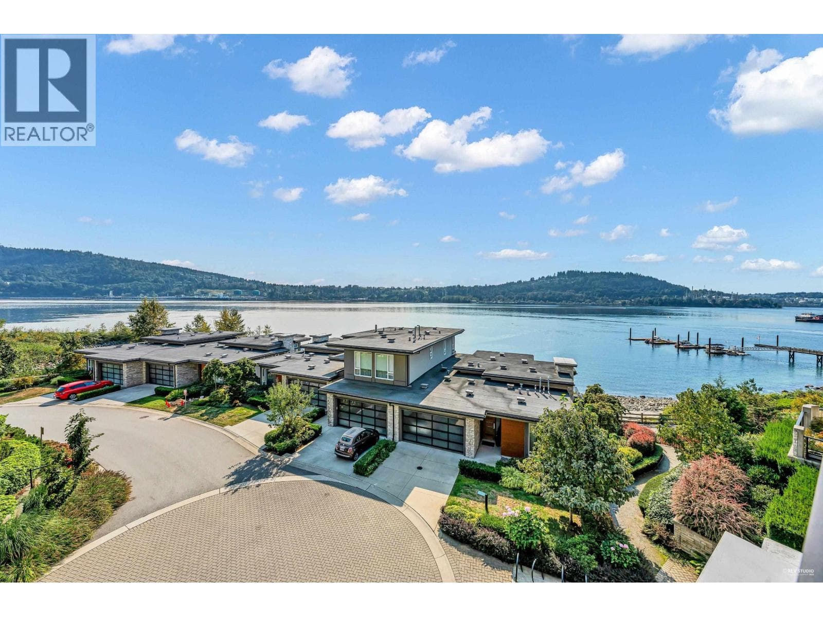 308 3825 CATES LANDING WAY photo 2