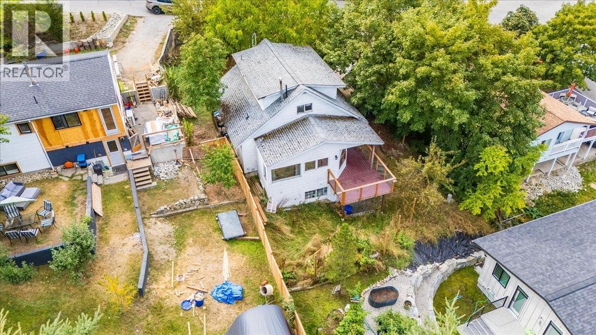 1007 Gordon Street photo 4