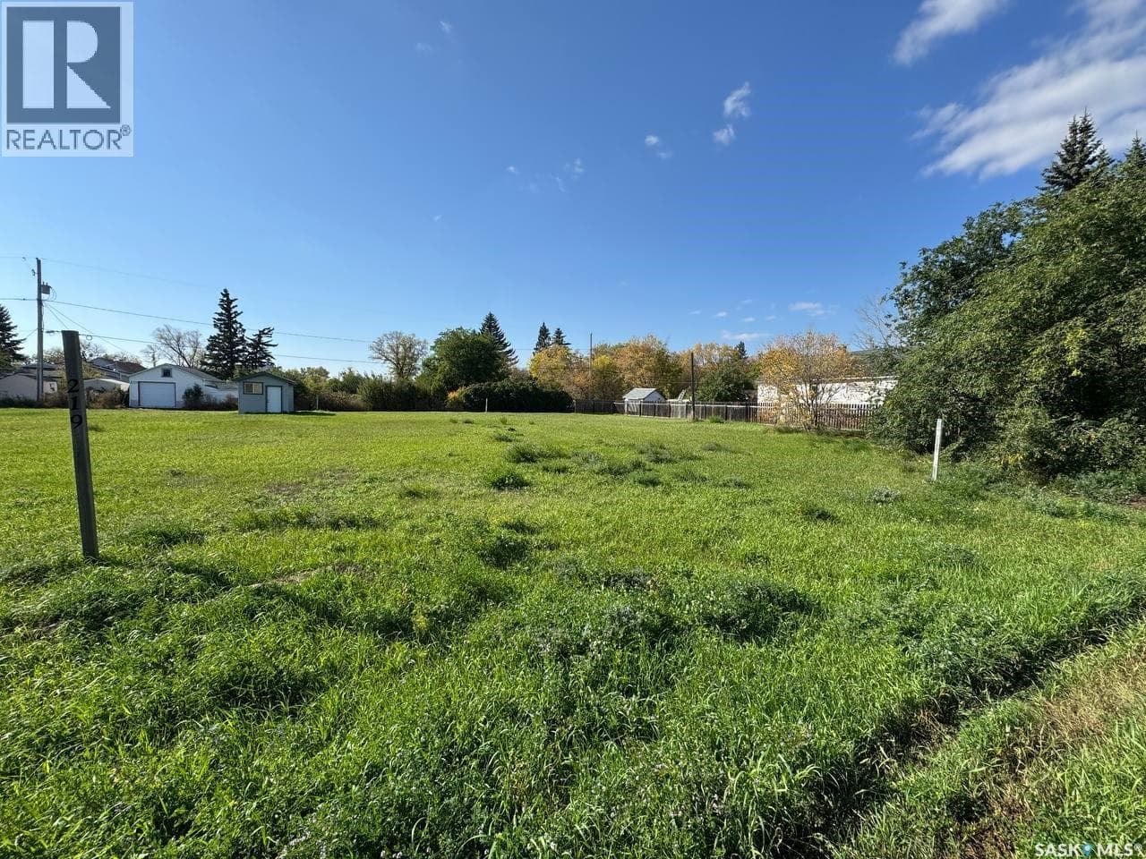 221 James STREET — photo 2