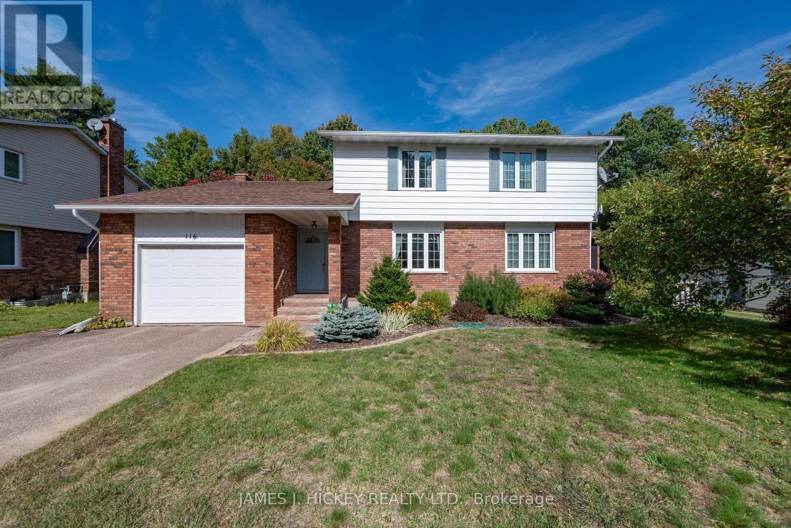 4 bed 3 bath single family at 116 FRONTENAC CRESCENT — $599,900