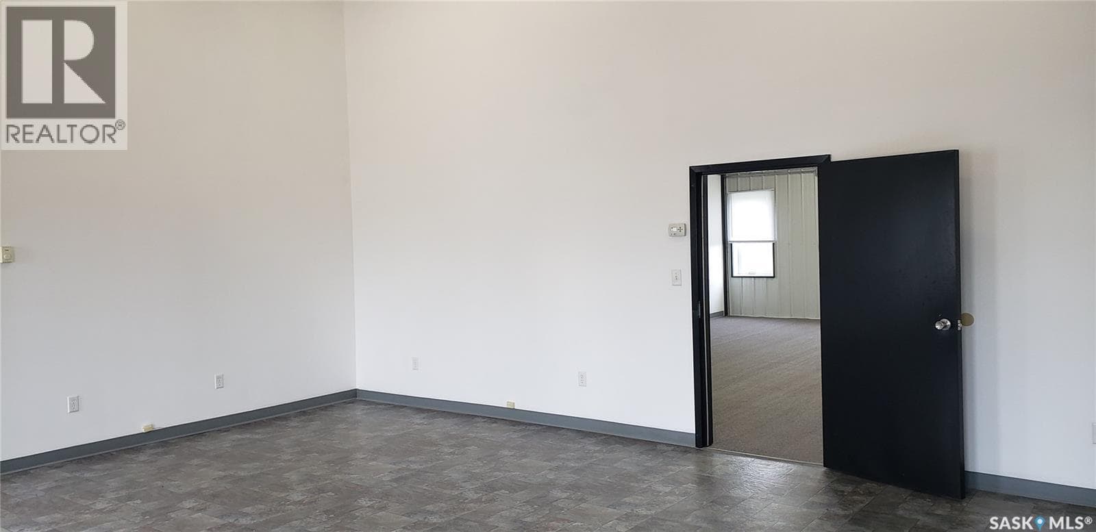 1009 6th STREET — photo 3