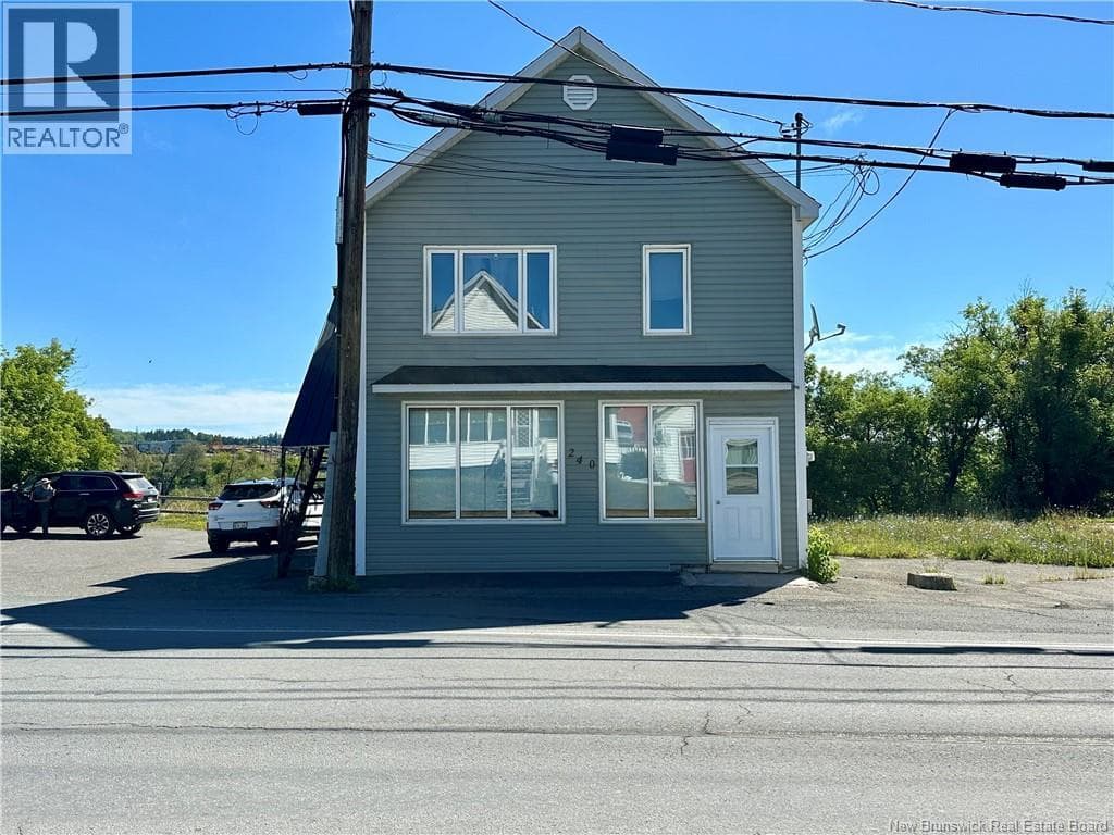 240 Main Street photo 3