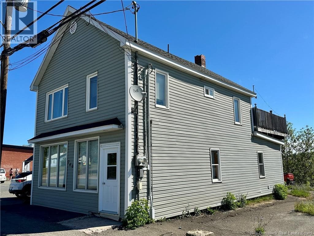 240 Main Street photo 2