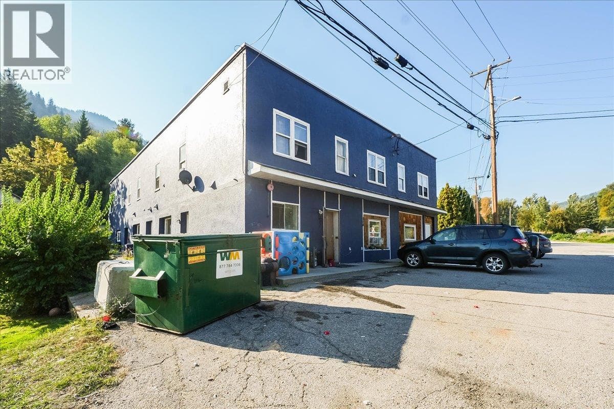 156 Haig Street photo 3