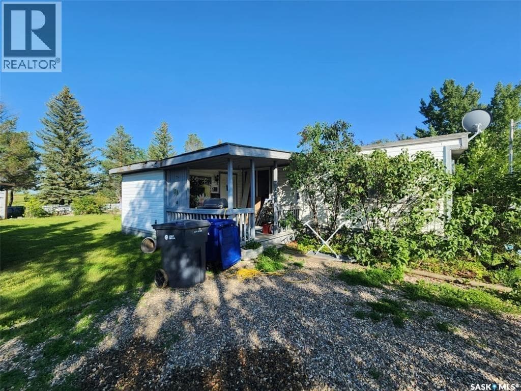 2 bed 1 bath single family at 79 Spruce STREET — $29,900