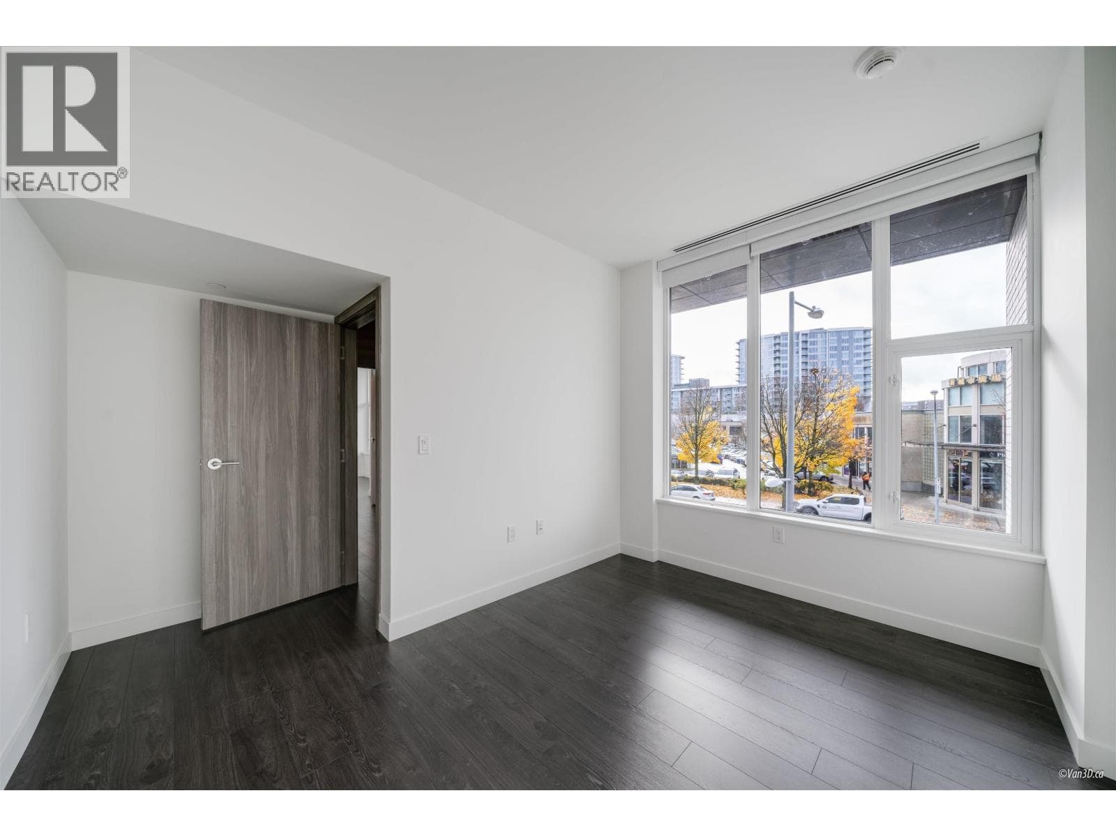 TH-03 8555 CAPSTAN WAY photo 5