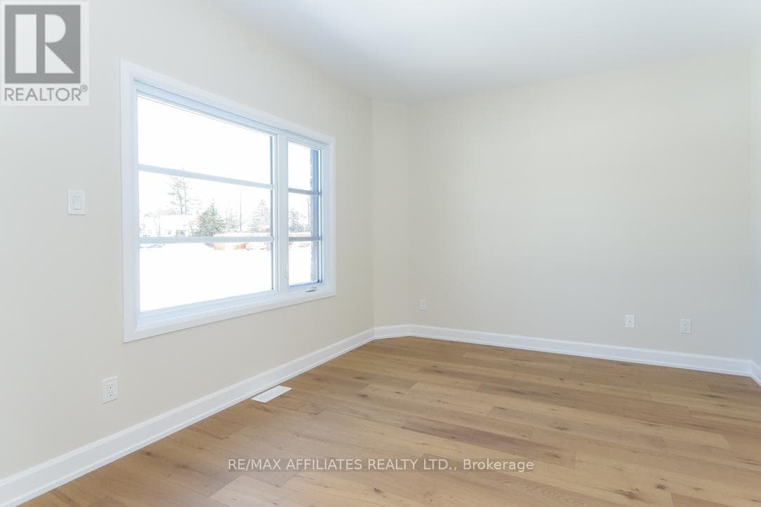 1055 CHABLIS CRESCENT photo 4