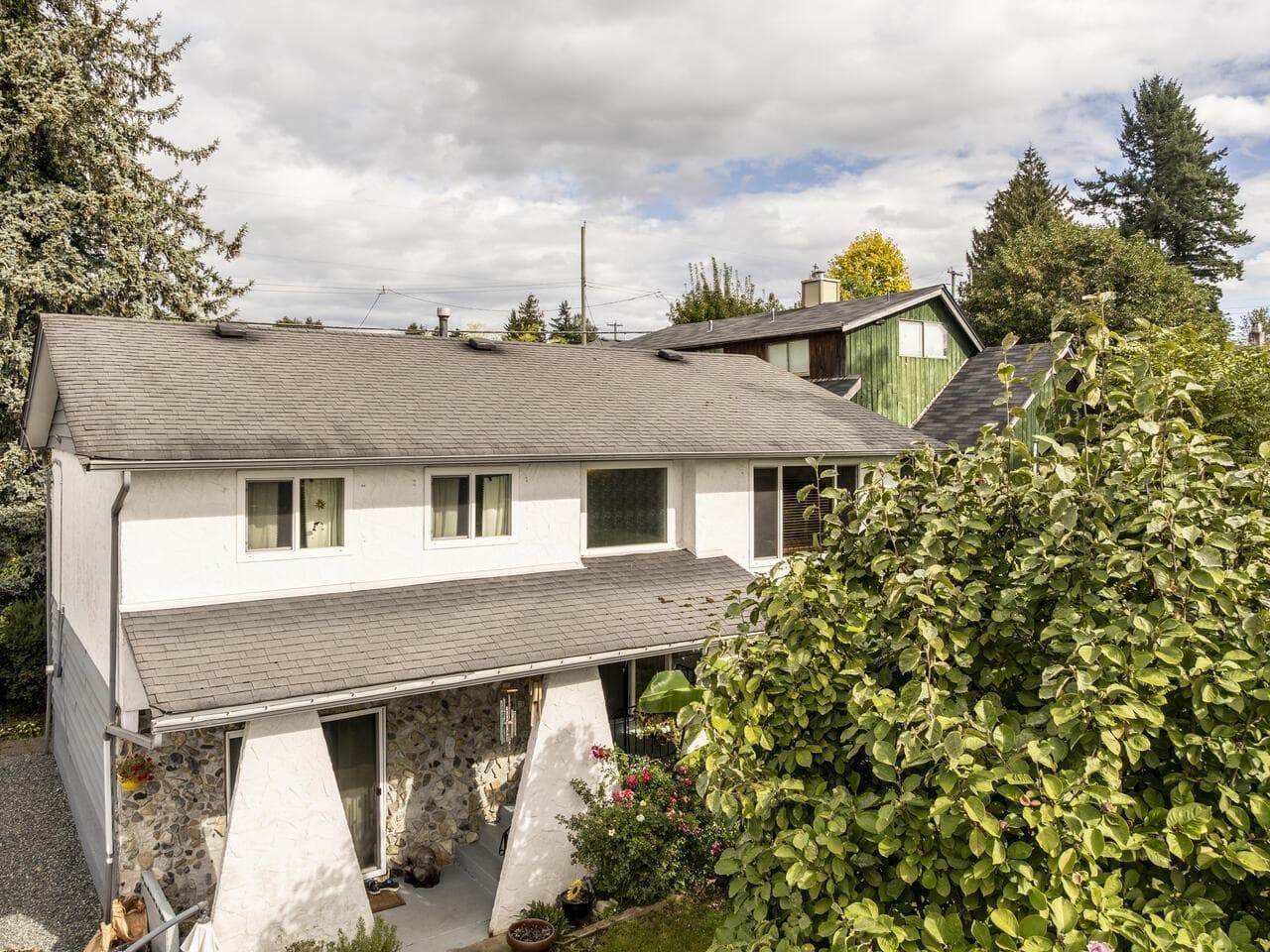 4 bed 2 bath single family at 33164 5TH AVENUE — $749,000