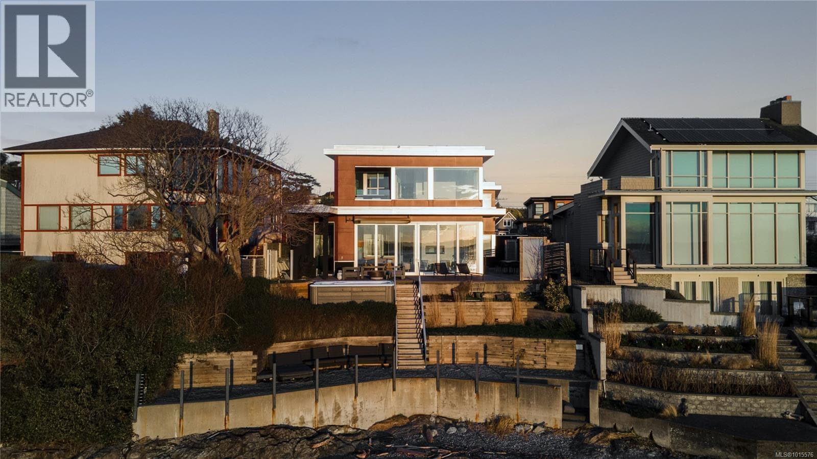 2086 Marne St photo 5