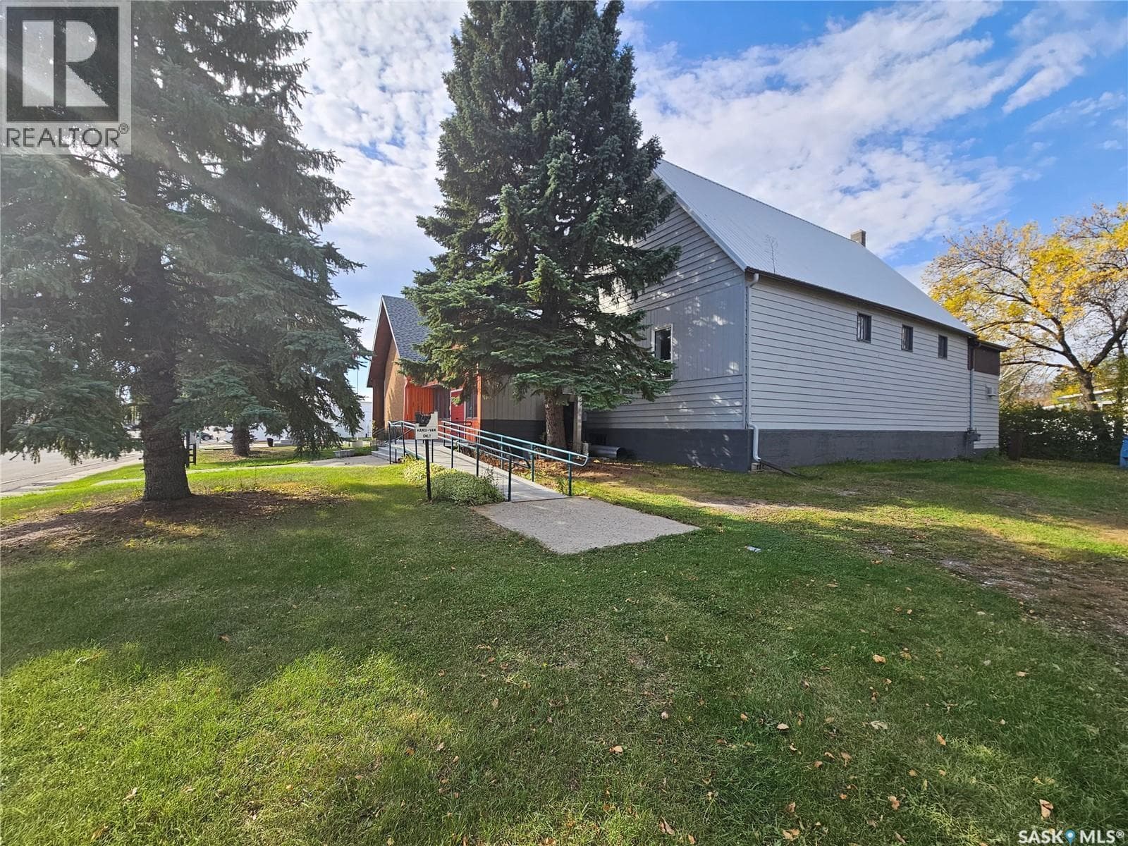 19 Broadway STREET — photo 4