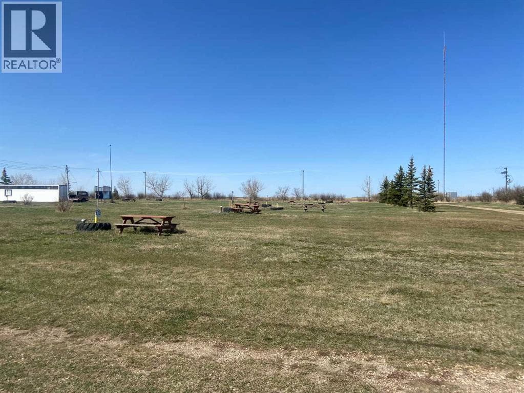 102 2 Avenue SW — photo 4