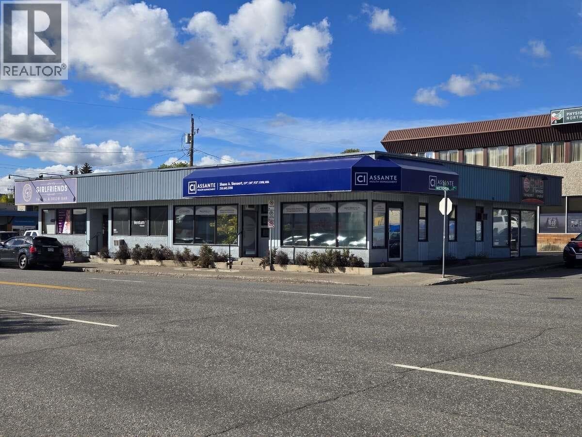 805 835 VICTORIA STREET photo 2