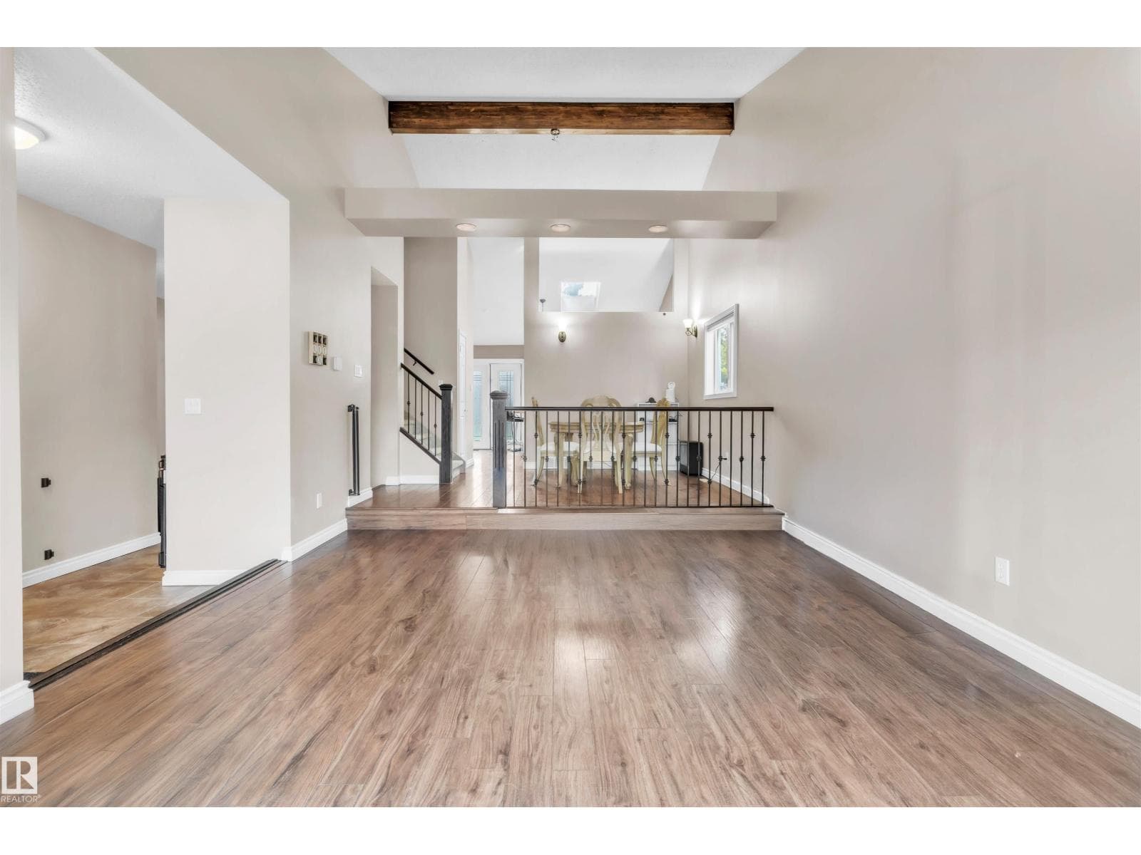 237 BIRCH AV — photo 4