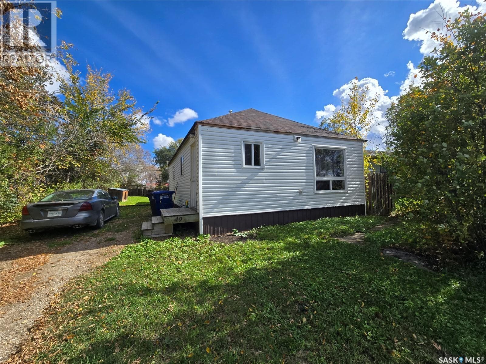 49 Newcombe STREET — photo 2