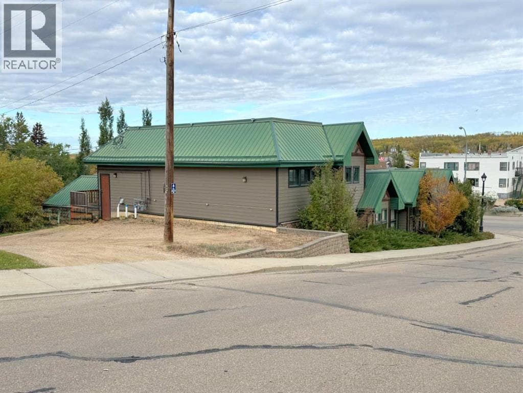 4803 50 Street — photo 5